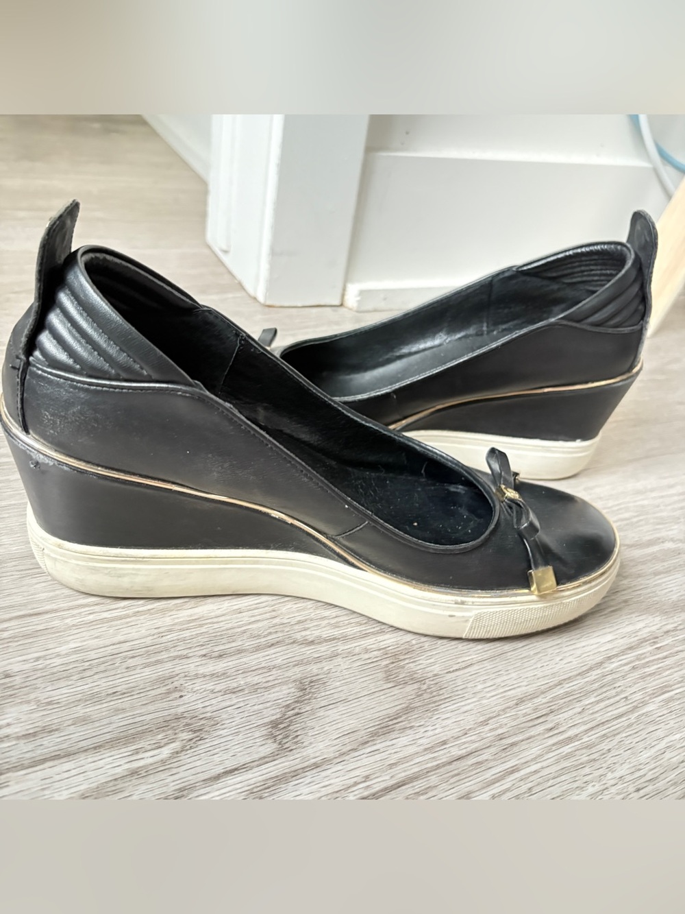 Wishbone Round Toe Wedge Leather Shoe Women's Black Platform Ballet Size 9 - Picture 6 of 15